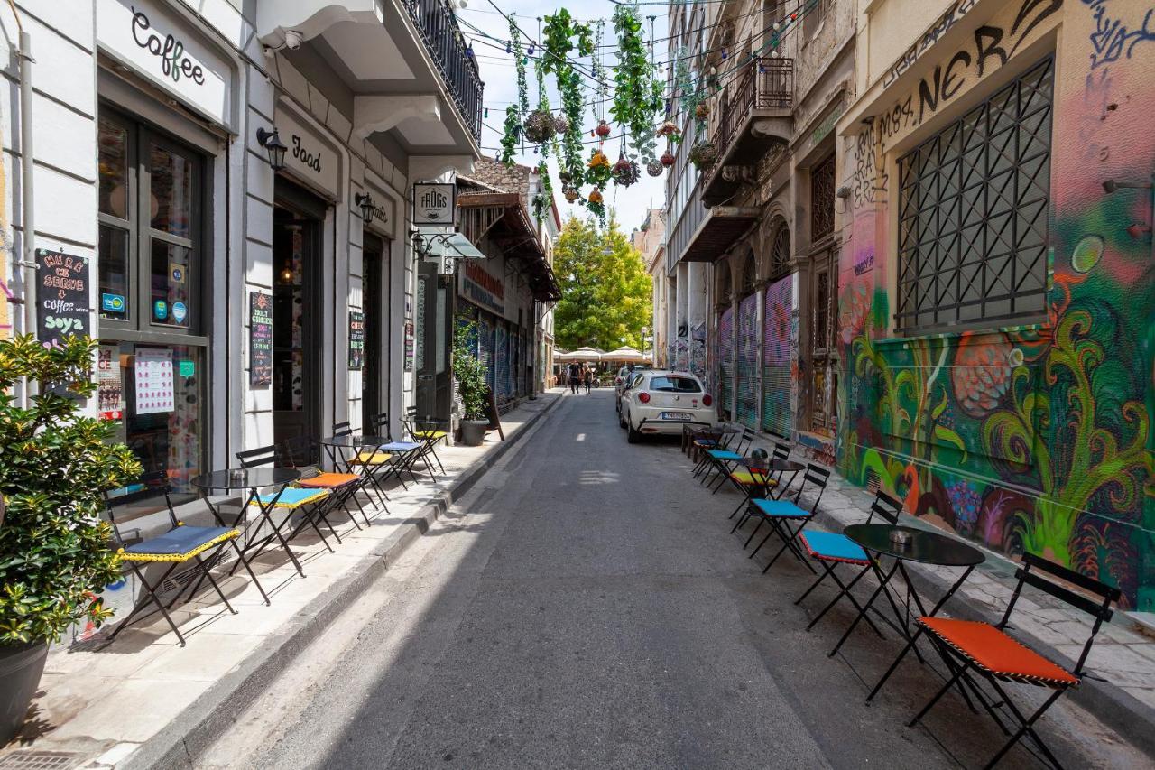 Apartment Luxury One Bedroom Aristophanes